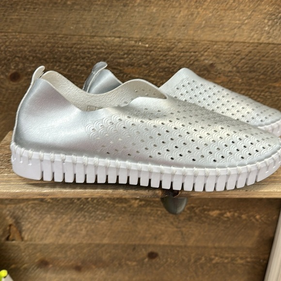 Ilse Jacobsen HORNBÆK Women's Tulip 3576 Flat | Slip-On | Low -Top Silver Size 9 - Picture 5 of 8